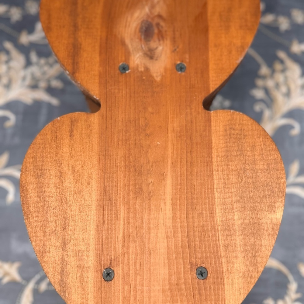Vintage Heart Wood Wall Shelf 3 Tier Display Shelf with Peg Cottage Decor - Picture 8 of 16